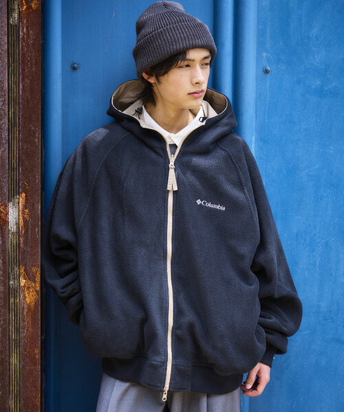 Columbia(コロンビア)の「限定展開 Columbia×FREAK'S STORE 別注 インペリアルパーク ワンポイントロゴ リバーシブル フーディー ジャケット(ブルゾン・メンズ・ブラック/チャコールグレー/ベージュ・MEDIUM/LARGE/X-LARGE/SMALL)」の11枚目の写真