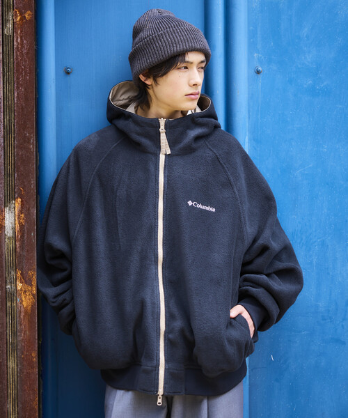 Columbia(コロンビア)の「限定展開 Columbia×FREAK'S STORE 別注 インペリアルパーク ワンポイントロゴ リバーシブル フーディー ジャケット(ブルゾン・メンズ・ブラック/チャコールグレー/ベージュ・MEDIUM/LARGE/X-LARGE/SMALL)」の12枚目の写真