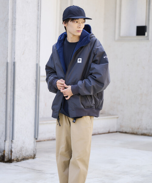 Columbia(コロンビア)の「限定展開 Columbia×FREAK'S STORE 別注 インペリアルパーク ワンポイントロゴ リバーシブル フーディー ジャケット(ブルゾン・メンズ・ブラック/チャコールグレー/ベージュ・MEDIUM/LARGE/X-LARGE/SMALL)」の17枚目の写真