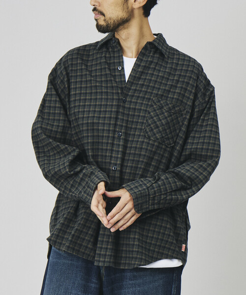 HINSON(ヒンソン)の「HINSON/ヒンソン 別注 フランネル レギュラーカラー ロングスリーブシャツ(シャツ/ブラウス・メンズ・サックスブルー/グリーン/オフホワイト/グレー/ブラウン・LARGE/SMALL/MEDIUM)」の5枚目の写真