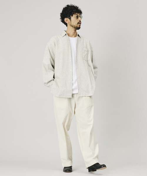 HINSON(ヒンソン)の「HINSON/ヒンソン 別注 フランネル レギュラーカラー ロングスリーブシャツ(シャツ/ブラウス・メンズ・サックスブルー/グリーン/オフホワイト/グレー/ブラウン・LARGE/SMALL/MEDIUM)」の6枚目の写真