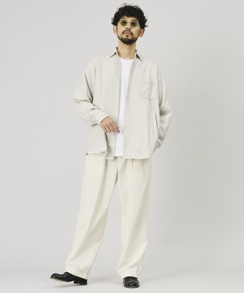 HINSON(ヒンソン)の「HINSON/ヒンソン 別注 フランネル レギュラーカラー ロングスリーブシャツ(シャツ/ブラウス・メンズ・サックスブルー/グリーン/オフホワイト/グレー/ブラウン・LARGE/SMALL/MEDIUM)」の7枚目の写真