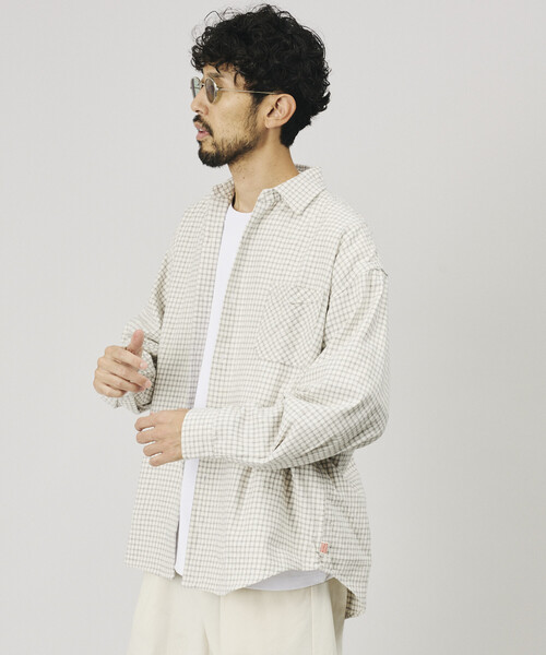 HINSON(ヒンソン)の「HINSON/ヒンソン 別注 フランネル レギュラーカラー ロングスリーブシャツ(シャツ/ブラウス・メンズ・サックスブルー/グリーン/オフホワイト/グレー/ブラウン・LARGE/SMALL/MEDIUM)」の9枚目の写真