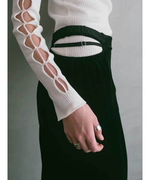 ILANIS(イラニス)の「Halo Knit Bodysuit(ニット/セーター・レディース・グレー/ホワイト/ブラック・FREE)」の15枚目の写真