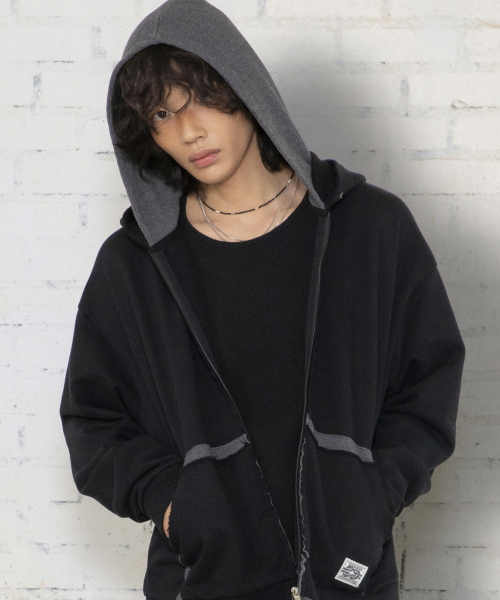 XTONZ(エクストーンズ)の「XTT169 フィンガーホール ワッフル レイヤード クロップド フード ジップアップ (BLACK)(パーカー・レディース・その他・LARGE/SMALL)」の14枚目の写真