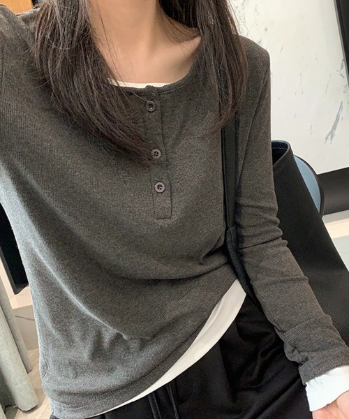 Miniministore(ミニミニストア)の「ヘンリーネック長袖リブカットソー重ね着風(Tシャツ/カットソー・レディース・ライトグレー/ダークグレー/ブラック/カーキ・FREE)」の4枚目の写真