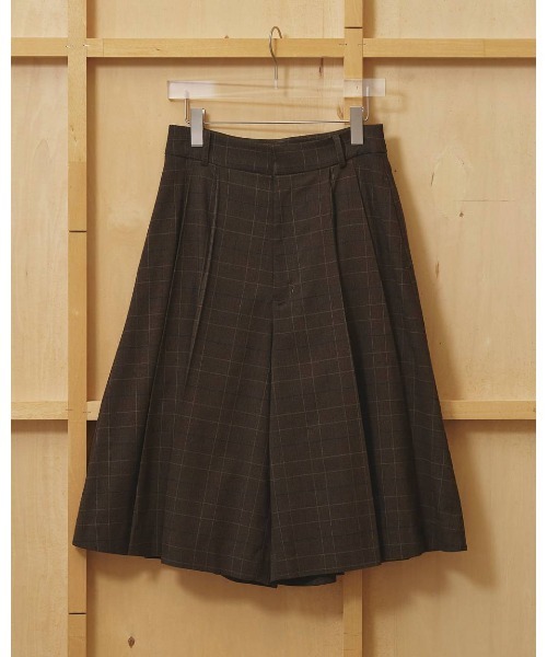 TODAYFUL(トゥデイフル)の「Pleats Bermuda Pants 12620707(その他パンツ・レディース・ブラック/マルチ・38inch/36inch)」の14枚目の写真