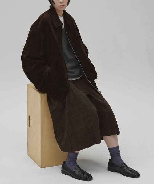 TODAYFUL(トゥデイフル)の「Pleats Bermuda Pants 12620707(その他パンツ・レディース・ブラック/マルチ・38inch/36inch)」の9枚目の写真
