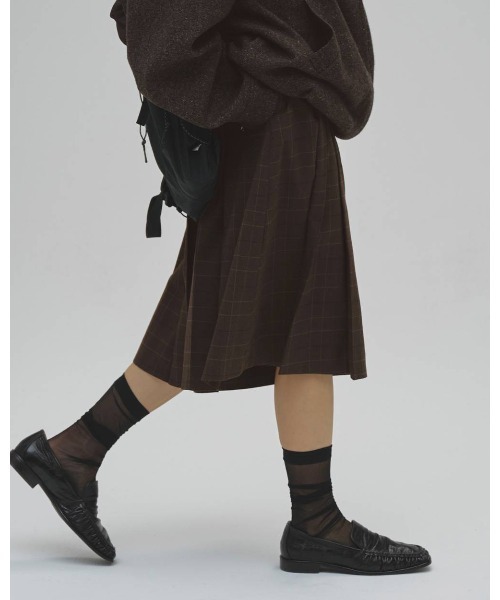 TODAYFUL(トゥデイフル)の「Pleats Bermuda Pants 12620707(その他パンツ・レディース・ブラック/マルチ・38inch/36inch)」の6枚目の写真