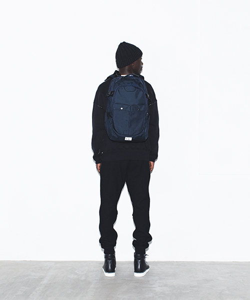 F/CE. （エフシーイー）の「F/CE. AU TYPE A TRAVEL BP / エフシーイー タイプエー トラベルバックパック（バックパック/リュック・メンズ・ネイビー/ブラック/タン/グレー/インディゴブルー・FREE）」の4枚目の写真