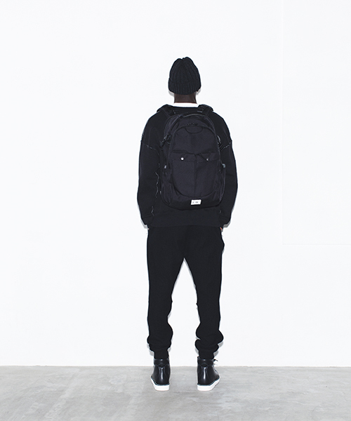 F/CE. （エフシーイー）の「F/CE. AU TYPE A TRAVEL BP / エフシーイー タイプエー トラベルバックパック（バックパック/リュック・メンズ・ネイビー/ブラック/タン/グレー/インディゴブルー・FREE）」の2枚目の写真