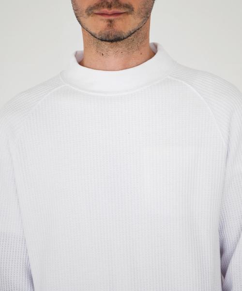 green label relaxing（グリーンレーベルリラクシング）の「■■■【WEB限定】BC ★★ビッグ/ワッフル ロング ハイネック カットソー（Tシャツ/カットソー・メンズ・ホワイト/ブラック/グレー・SMALL/LARGE/MEDIUM）」の6枚目の写真