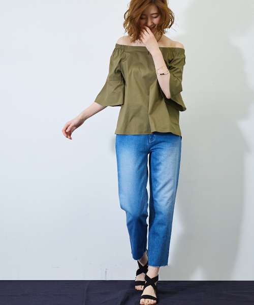 STUDIOUS（ステュディオス）の「カットオフストレートデニム（デニムパンツ・レディース・ネイビー/サックスブルー・1/0/2）」の11枚目の写真