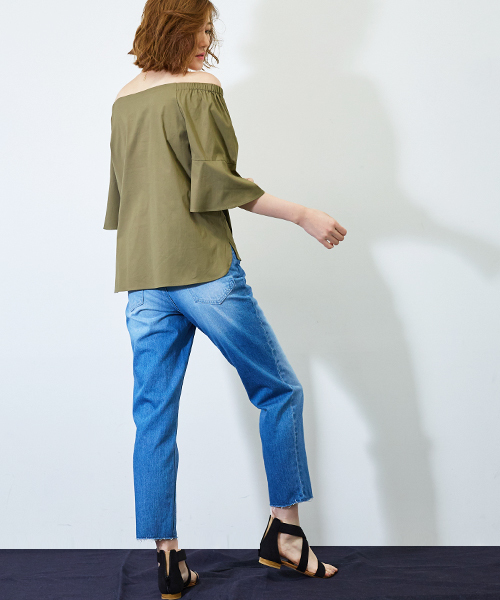 STUDIOUS（ステュディオス）の「カットオフストレートデニム（デニムパンツ・レディース・ネイビー/サックスブルー・1/0/2）」の12枚目の写真