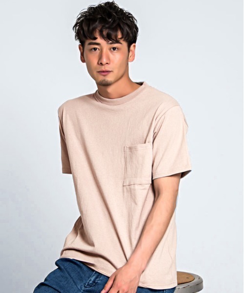 Goodwear(グッドウェア)の「『Goodwear/グッドウェア』WEB別注 ヘビーウェイトポケット付きクルーネック半袖Tシャツ(Tシャツ/カットソー・メンズ・ネイビー/オレンジ/ホワイト/カーキ/ブラック/チャコール/ブルー/ミント/ピンク/イエロー/レッド/タン/サックスブルー/ラベンダー/ゴールド/グレー/ピンク系その他/マスタード/ブルー系その他/グリーン系その他/ベージュ/グレー系その他2/カーキ系/ライトブラウン/レッド系その他/グレー系その他/ブルー系その他2/カーキ系1/ライトパープル/ダークグリーン/イエロー系1/オレンジ系1/グリーン系1/ライトピンク・L/M/XL/S)」の6枚目の写真