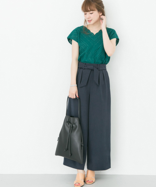 URBAN RESEARCH（アーバンリサーチ）の「スカラップレースフレンチスリーブブラウス（シャツ/ブラウス・レディース・グリーン/パープル系その他/ブラック/オフホワイト・FREE）」の14枚目の写真