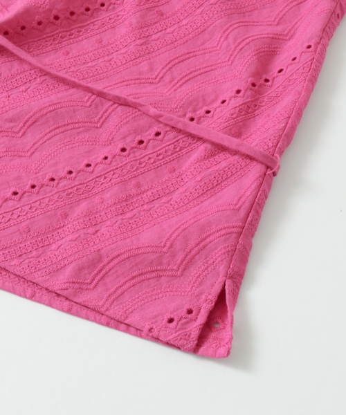 URBAN RESEARCH（アーバンリサーチ）の「スカラップレースフレンチスリーブブラウス（シャツ/ブラウス・レディース・グリーン/パープル系その他/ブラック/オフホワイト・FREE）」の9枚目の写真