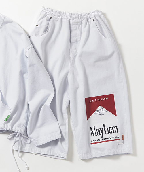 AMERICAN RAG CIE（アメリカンラグシー）の「WILLY CHAVARRIA ウィリーキャバリエ 国内限定/ CHATO PANT W/MAYHEM プリント バギーパンツ（デニムパンツ・メンズ・ホワイト・M/S）」の2枚目の写真