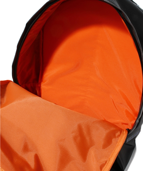 SAZABY（サザビー）の「ﾌｧﾌﾞﾘｯｸﾊﾞｯｸﾞｽMMCA14707（バックパック/リュック・メンズ・ブラック/ネイビー・FREE）」の9枚目の写真