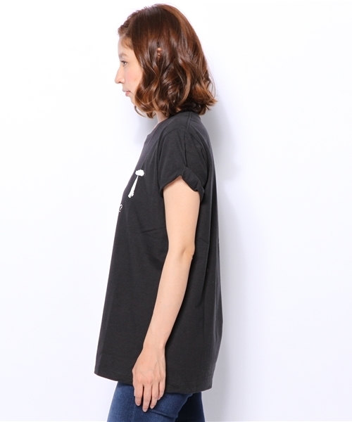 WEGO（ウィゴー）の「WEGO/ロールアップシンプルロゴTee（S）（Tシャツ/カットソー・レディース・ホワイト/ブラック・FREE）」の4枚目の写真