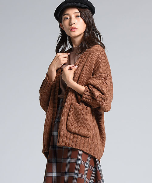 LIPSTAR(リップスター)の「3Gケーブルニットカーディガン(カーディガン/ボレロ・レディース・オフホワイト/ブラウン/パープル・M)」の22枚目の写真