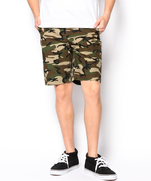 BEAUTY&YOUTH UNITED ARROWS（ビューティーアンドユースユナイテッドアローズ）の「BY リップストップ カモ ノープリーツ ショートパンツ ◆（チノパンツ・メンズ・その他1/その他2・SMALL/LARGE/MEDIUM/X-LARGE）」の2枚目の写真