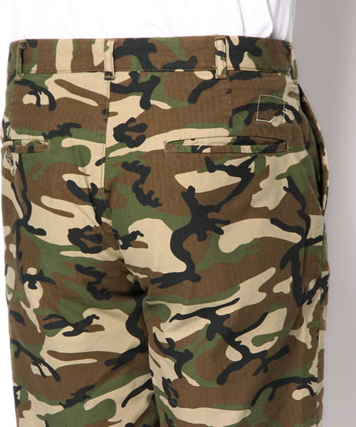 BEAUTY&YOUTH UNITED ARROWS（ビューティーアンドユースユナイテッドアローズ）の「BY リップストップ カモ ノープリーツ ショートパンツ ◆（チノパンツ・メンズ・その他1/その他2・SMALL/LARGE/MEDIUM/X-LARGE）」の5枚目の写真