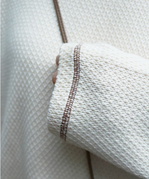 TODAYFUL(トゥデイフル)の「ダブルフェイスストレッチプルオーバー(Tシャツ/カットソー・レディース・ブラウン/アイボリー・FREE)」の4枚目の写真