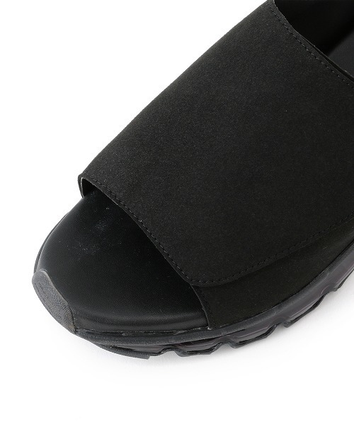 JUNRED（ジュンレッド）の「ボリュームソールサンダル（サンダル・メンズ・ブラック/ネイビー・M/L）」の3枚目の写真