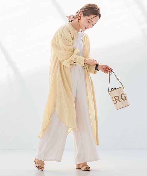 KOBE LETTUCE(コウベレタス)の「ショートorロング丈2type ボリュームスリーブバンドカラーガーゼシアーシャツ(シャツ/ブラウス・レディース・ホワイト/ブラック/ブラウン/グリーン/ホワイト系その他/ブラック系その他/ブラウン系その他2/ブラウン系その他/グリーン系その他/イエロー系その他2/イエロー系その他/ライトカーキ/ライトベージュ/ベージュ系・1/FREE/2)」の14枚目の写真