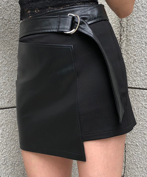 ENVYM（アンビー）の「フェイクレザーコンビＳＫ（スカート・レディース・ブラック・S/M）」の4枚目の写真