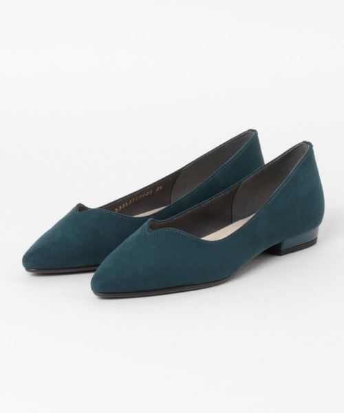 Au BANNISTER(オゥバニスター)の「【販売店舗限定】ローヒールVカットパンプス(パンプス・レディース・レオパード/グリーン/ブラック・36/35)」の3枚目の写真