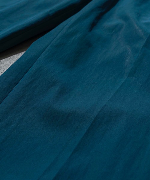 MAISON SPECIAL（メゾンスペシャル）の「《ユニセックスアイテム》【SPECIAL REMAKE FACTORY コラボ】サスティナブルリメイクウエストデニムミックスワイドテーパードパンツ 【MAISON SPECIAL/メゾンスペシャル】（その他パンツ・メンズ・その他5/その他2/その他7/その他1/その他9/その他6/その他3/その他8/その他4/その他12/その他10・44/46/48）」の21枚目の写真