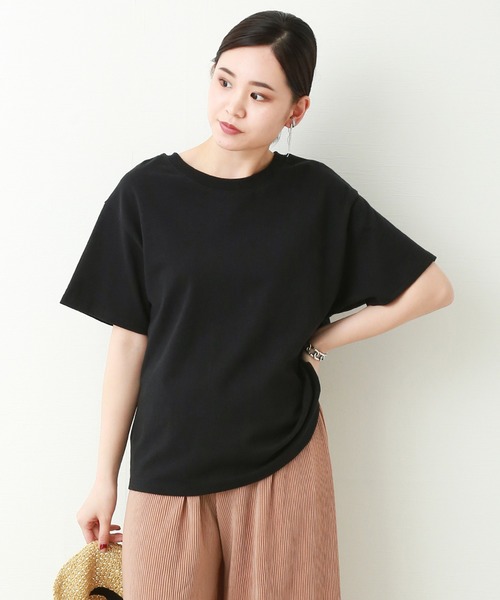 n'ee-ne(ネーネ)の「ヘビーウェイトコットンTシャツ(Tシャツ/カットソー・レディース・カーキ/モカ/ブラック/ブラック×ホワイト/ホワイト×ネイビー/オフホワイト・L/M)」の4枚目の写真