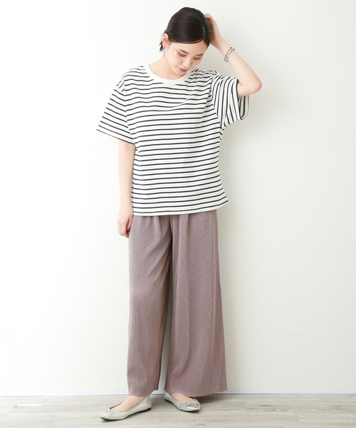 n'ee-ne(ネーネ)の「ヘビーウェイトコットンTシャツ(Tシャツ/カットソー・レディース・カーキ/モカ/ブラック/ブラック×ホワイト/ホワイト×ネイビー/オフホワイト・L/M)」の15枚目の写真