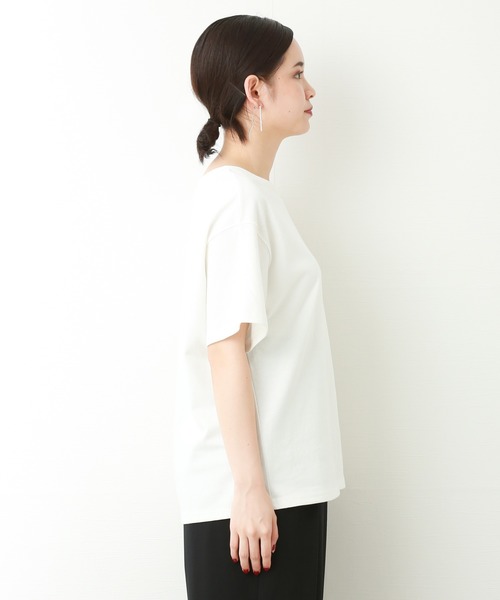 n'ee-ne(ネーネ)の「ヘビーウェイトコットンTシャツ(Tシャツ/カットソー・レディース・カーキ/モカ/ブラック/ブラック×ホワイト/ホワイト×ネイビー/オフホワイト・L/M)」の16枚目の写真