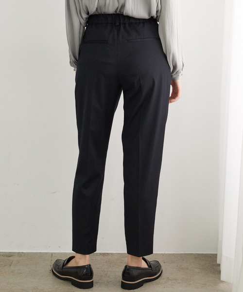 ROPE' PICNIC(ロペピクニック)の「タックテーパードパンツ(その他パンツ・レディース・ベージュ/ネイビー/ピンク系その他2・40/38/36)」の5枚目の写真