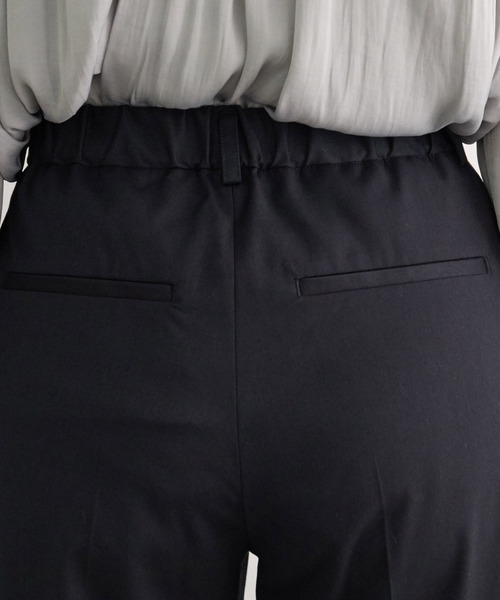 ROPE' PICNIC(ロペピクニック)の「タックテーパードパンツ(その他パンツ・レディース・ベージュ/ネイビー/ピンク系その他2・40/38/36)」の7枚目の写真