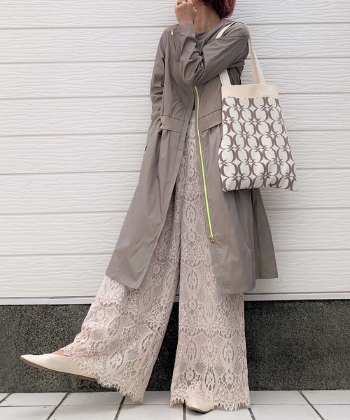 Q(キュー)の「シンプルライダースコート(ライダースジャケット・レディース・チャコールグレー/グレイッシュベージュ・MEDIUM)」の14枚目の写真