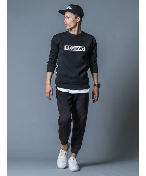 REGIEVO(レジエボ)の「REGIEVO ロゴ入りトレーナー セットアップ(スウェット・メンズ・ブラック/オフホワイト・S/M/L/XL)」の9枚目の写真
