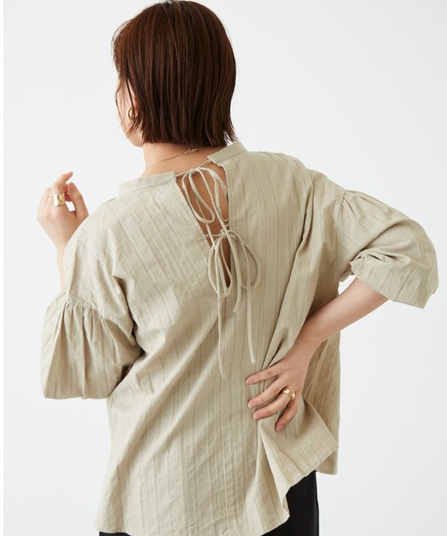 Auntie Rosa Holiday（アンティローザホリデー）の「バックリボンスキッパーブラウス（シャツ/ブラウス・レディース・ナチュラル/カーキ/パープル・FREE）」の2枚目の写真