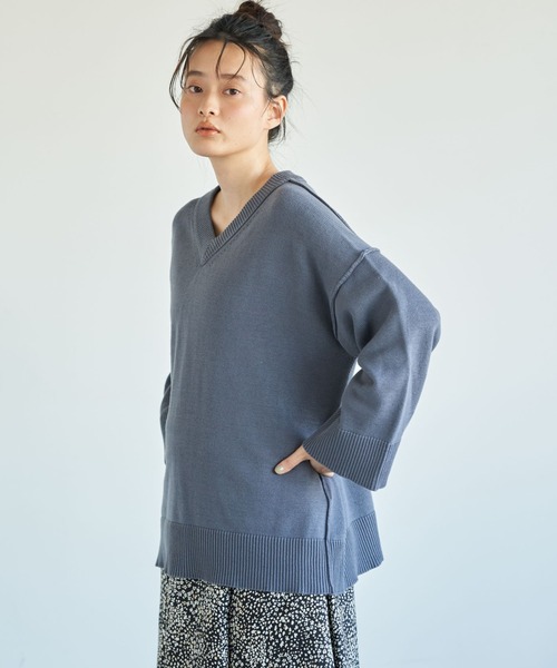 AMERICAN HOLIC（アメリカンホリック）の「VネックニットBIGプルオーバー ＊（ニット/セーター・レディース・チャコールグレー/アイボリー/ミント/モカ/LT.Gray・FREE）」の2枚目の写真