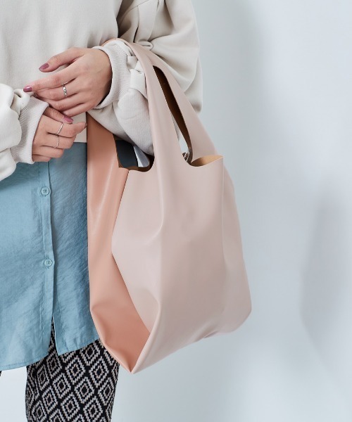 anello（アネロ）の「【ａｎｅｌｌｏ】バイカラーエコトートバッグ（エコバッグ/サブバッグ・レディース・イエロー/グリーン/ピンク・FREE）」の3枚目の写真