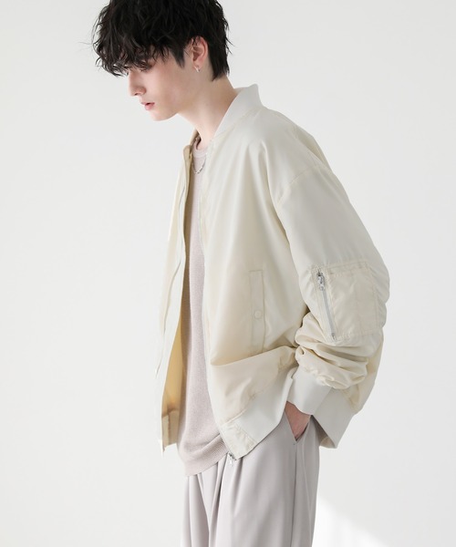 ASTRONOMY（アストロノミー）の「ビッグシルエット袖シャーリングアーバンMA-1ブルゾン（MA-1・メンズ・ブラック/ネイビー/カーキ/モカ/杢グレー/ブラウン/チャコール/アイボリー・S/M/L/XL/XXL）」の12枚目の写真