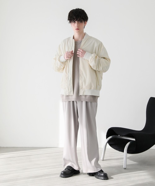 タグ付き✨MECRE シャーリング ライト ブルゾン ホワイト オーバーサイズ セール】ビッグシルエット袖シャーリングアーバンMA-1ブルゾン（MA-1