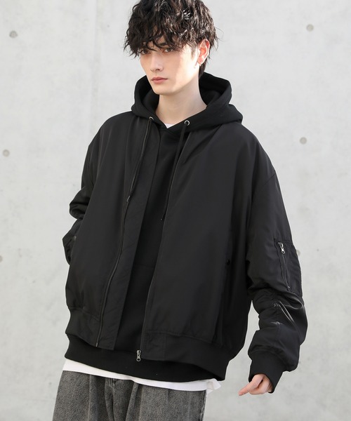 ASTRONOMY（アストロノミー）の「ビッグシルエット袖シャーリングアーバンMA-1ブルゾン（MA-1・メンズ・ブラック/ネイビー/カーキ/モカ/杢グレー/ブラウン/チャコール/アイボリー・S/M/L/XL/XXL）」の17枚目の写真