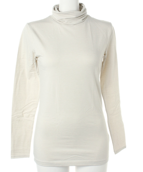 GIORDANO（ジョルダーノ）の「[GIORDANO]G-WARMER ハイネックロングスリーブＴシャツ（Tシャツ/カットソー・レディース・ホワイト系その他/ブラック/ブラック系その他/グレー系その他・SMALL/MEDIUM/LARGE）」の4枚目の写真