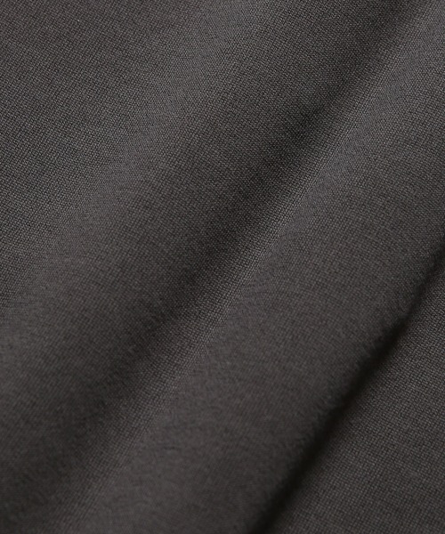 ADAM ET ROPE'(アダムエロペ)の「【NORITAKE】ドロップショルダー ルーズシルエット クルーネックロンT(Tシャツ/カットソー・メンズ・ホワイト/ブラック/チャコールグレー・M/L)」の17枚目の写真