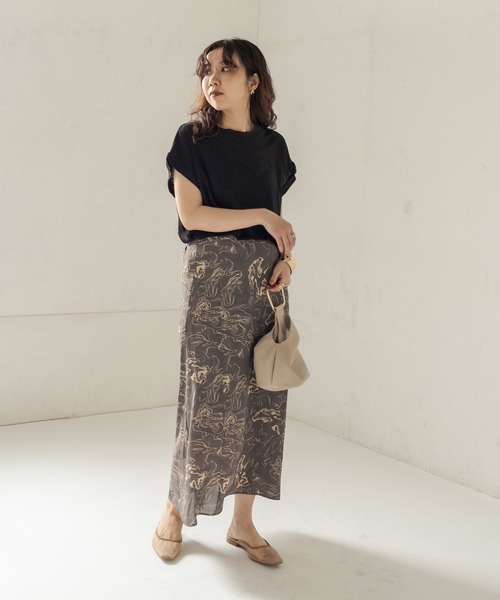 CAPRICIEUX LE'MAGE(カプリシューレマージュ)の「〈上下セットアイテム〉Tシャツ×柄スカートSET(ワンピース・レディース・ブラック/ホワイト・FREE)」の19枚目の写真