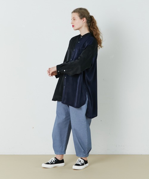 FRAPBOIS（フラボア）の「チュニトーン シャツ（シャツ/ブラウス・レディース・ベージュ/ブラック・2/1）」の13枚目の写真